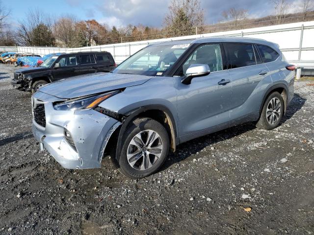 VIN 5TDGZRBH6MS138091 2021 Toyota Highlander, Xle no.1