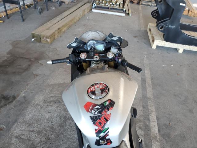 2011 APRILIA RSV4 R-FAC - ZD4RKU000BS000083