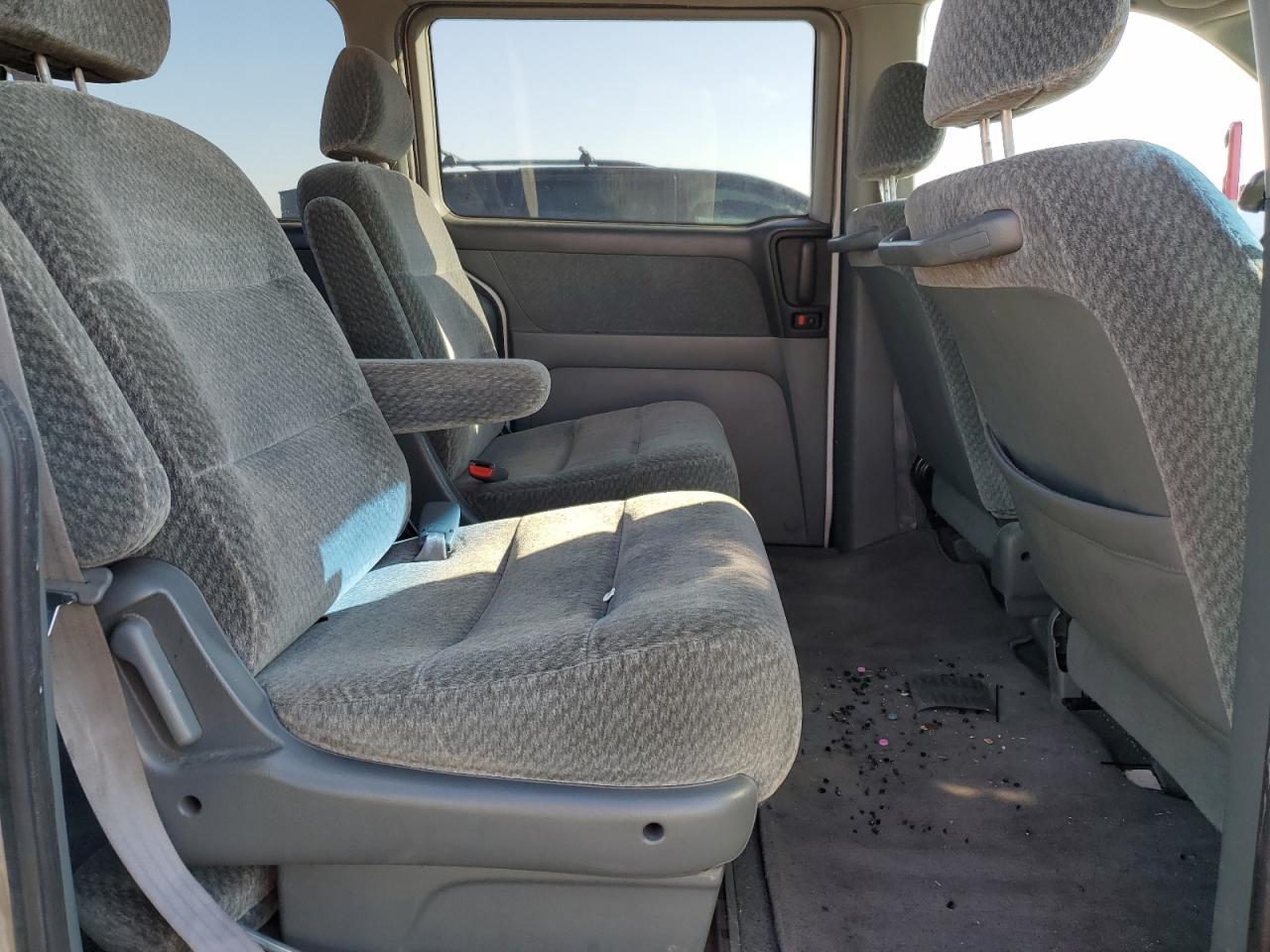2hkrl1856yh513143 2HKRL1856YH513143 2000 Honda Odyssey Lx