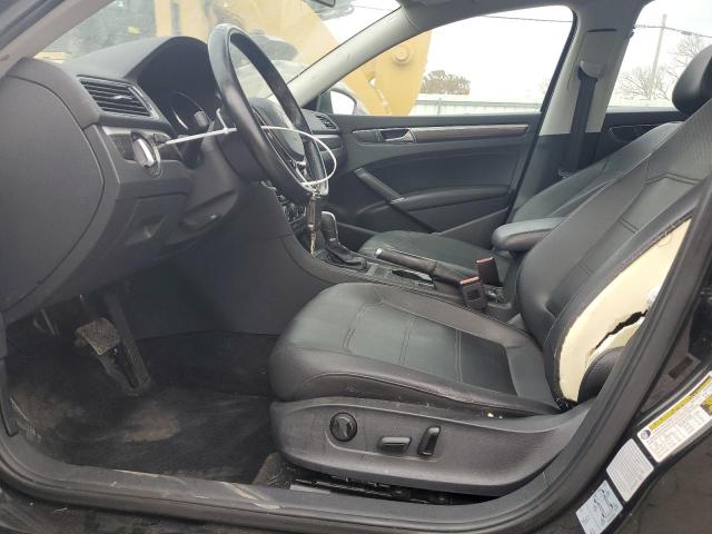  VOLKSWAGEN PASSAT 2016 Чорний