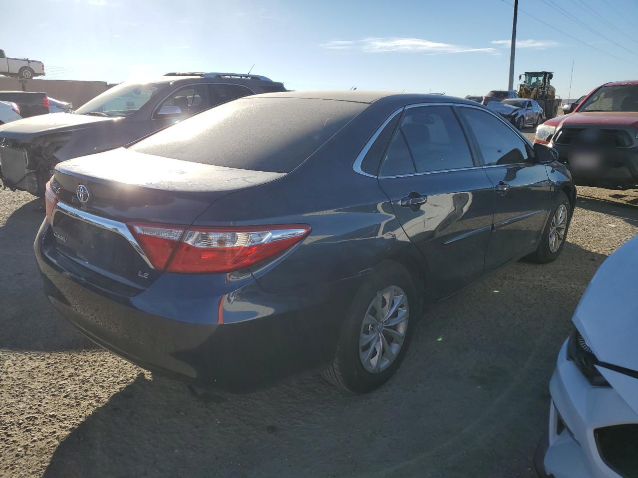 2015 Toyota Camry Le vin: 4T4BF1FK3FR482178