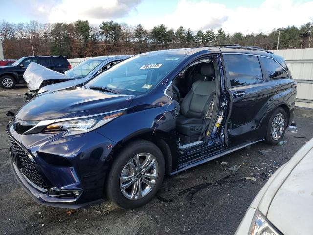 2022 Toyota Sienna XSE