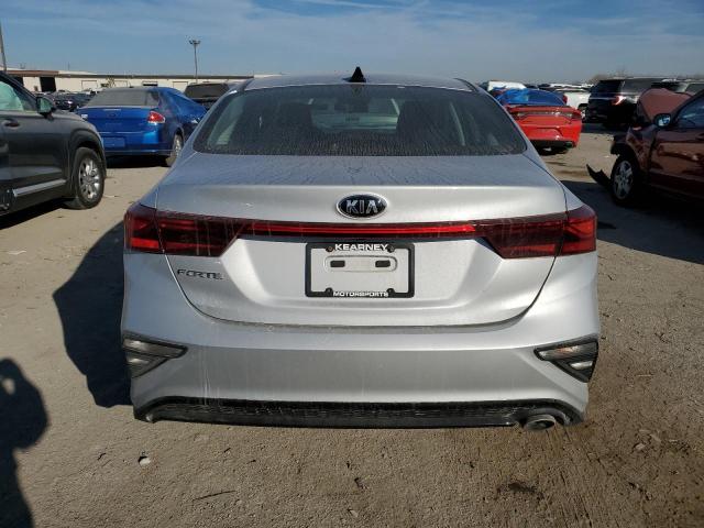 3KPF24AD9ME334893 | 2021 KIA FORTE FE