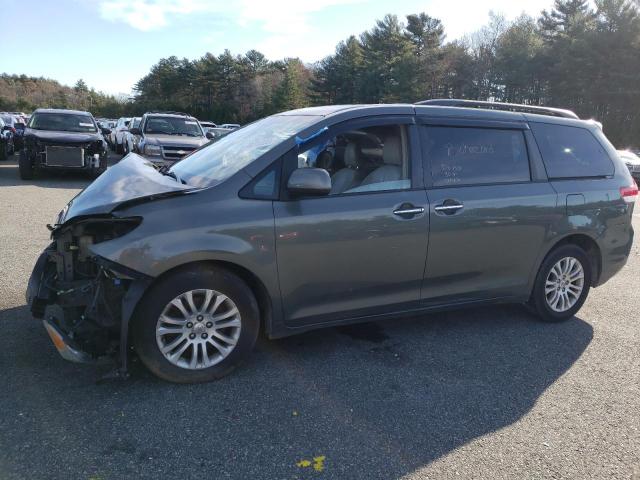 2011 Toyota Sienna XLE