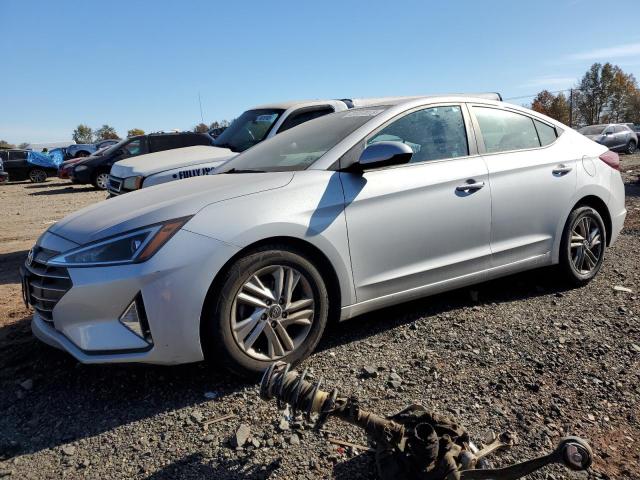  HYUNDAI ELANTRA 2019 Сріблястий