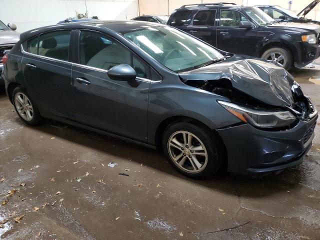 Vin: 3g1be6sm0hs520676, lot: 77098603, chevrolet cruze lt 20174