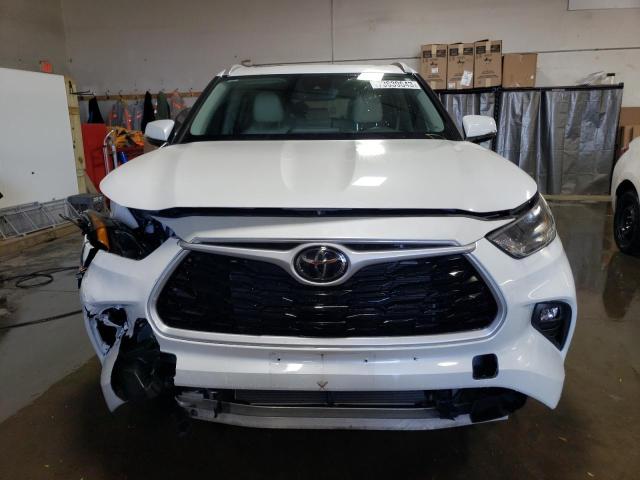 VIN 5TDHZRBH4NS560530 2022 Toyota Highlander, Xle no.5