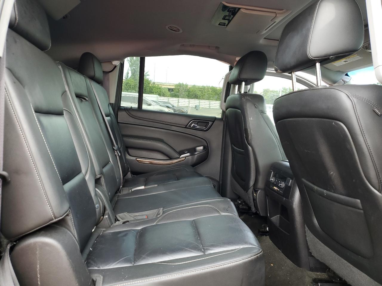 1GNSCJKC7FR305858 2015 Chevrolet Suburban C1500 Lt