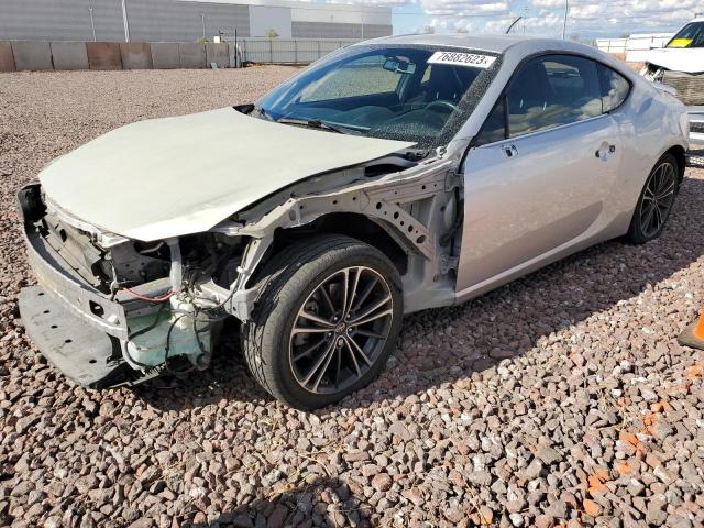  TOYOTA SCION 2014 Сріблястий