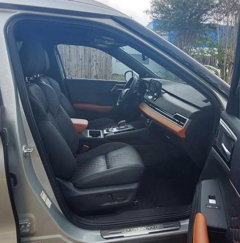 JA4J3VA86NZ086554 Mitsubishi Outlander Sel