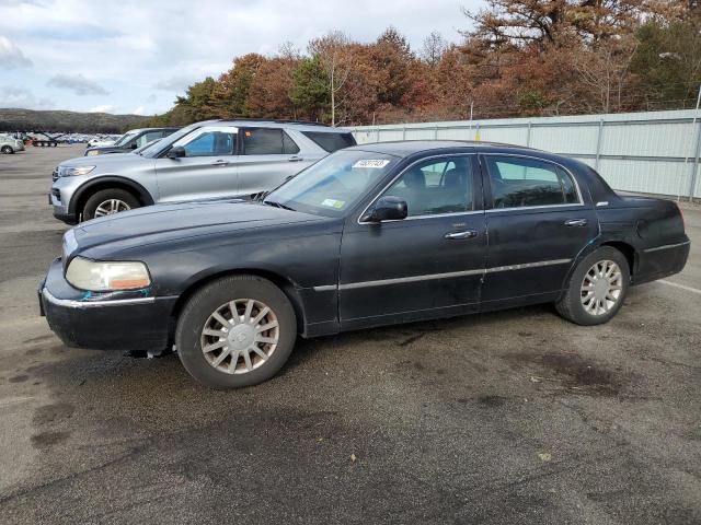 2006 Lincoln Town Car Signature