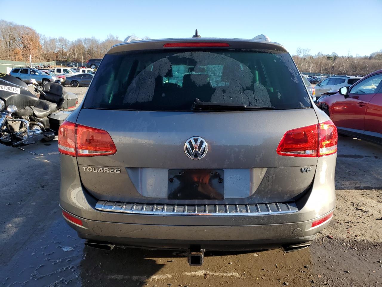 2014 Volkswagen Touareg V6 vin: WVGEF9BPXED005799