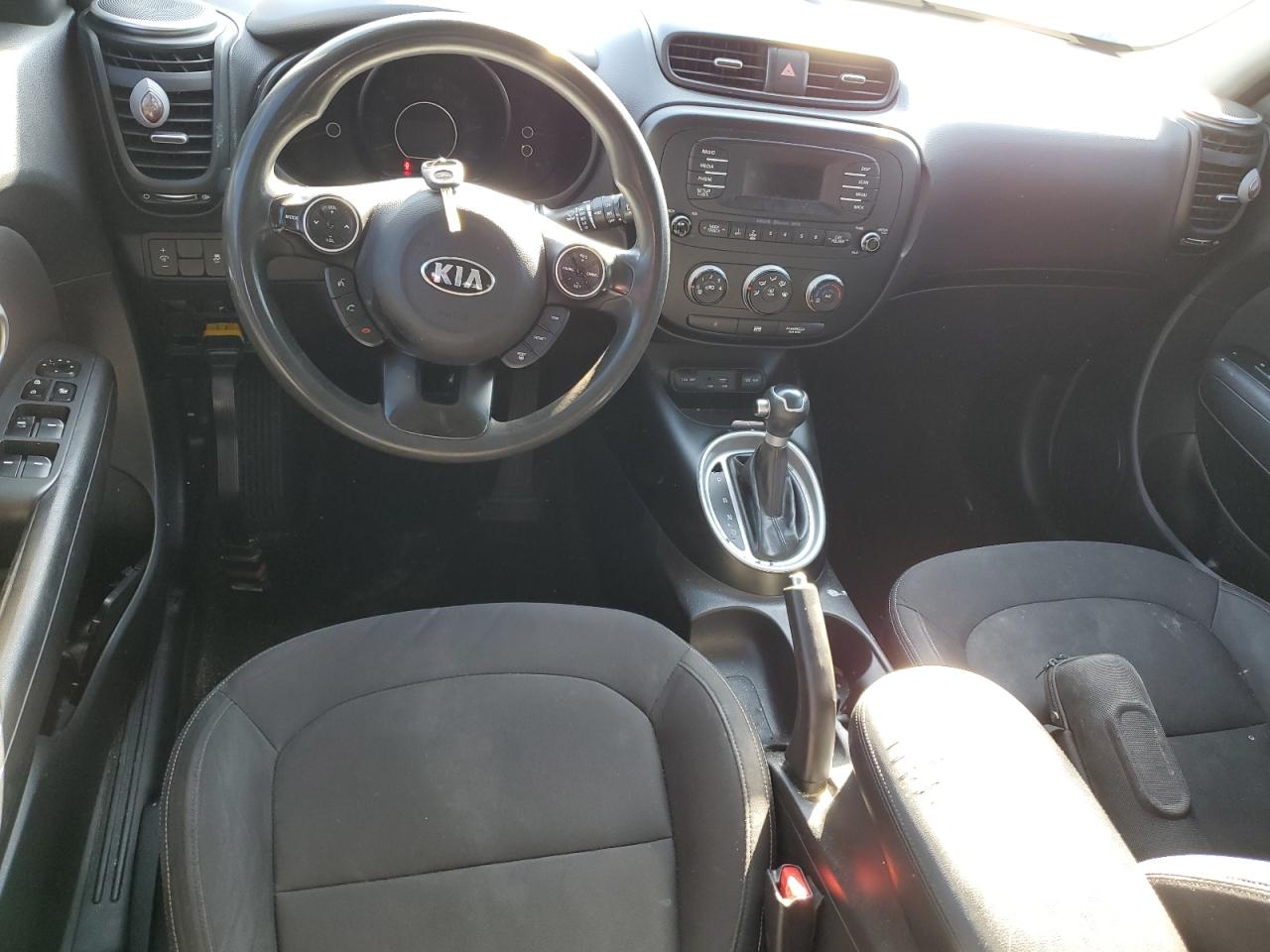 KNDJN2A21F7156940 2015 Kia Soul