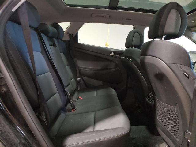 KM8J3CA25JU671828 Hyundai Tucson Value