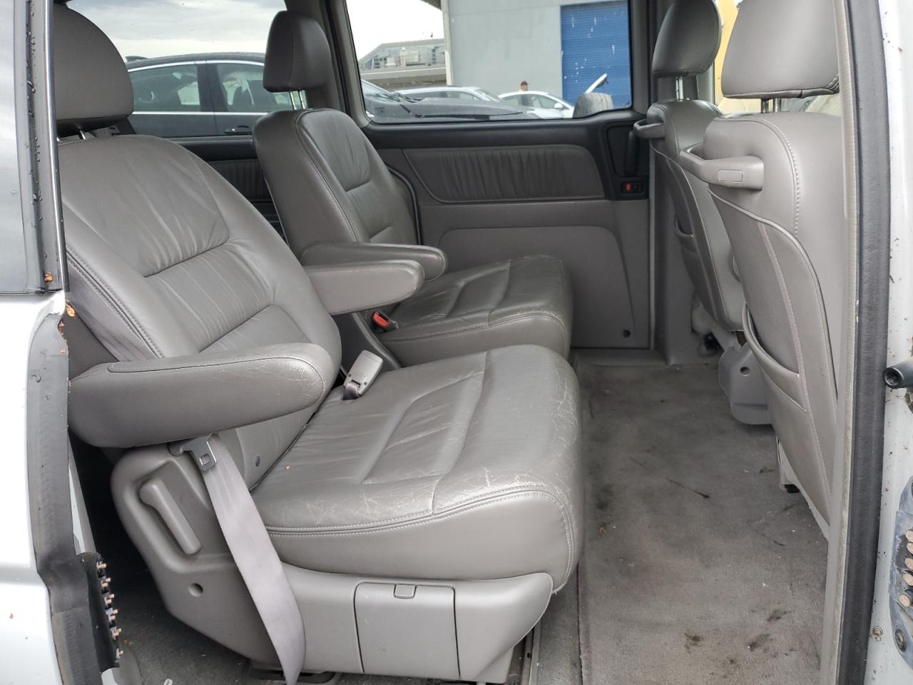 Lot #2201027191 2002 HONDA ODYSSEY EX