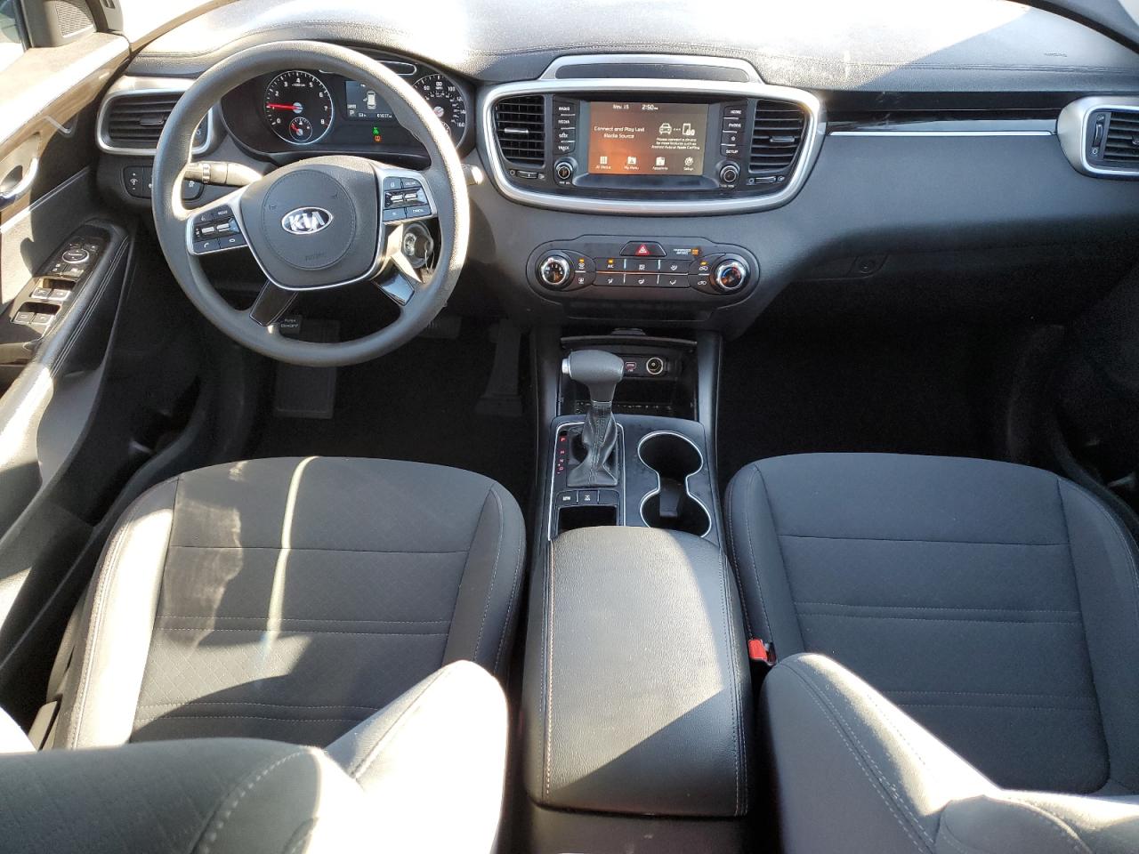 5XYPGDA33KG573465 2019 Kia Sorento L