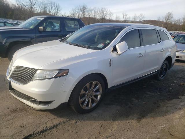 2013 Lincoln MKT 