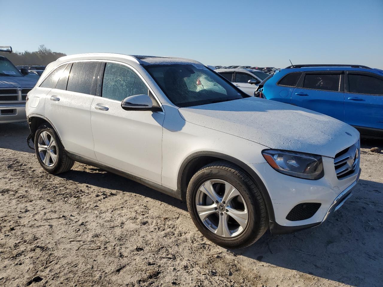 2017 Mercedes-Benz Glc 300 vin: WDC0G4JB0HF231681