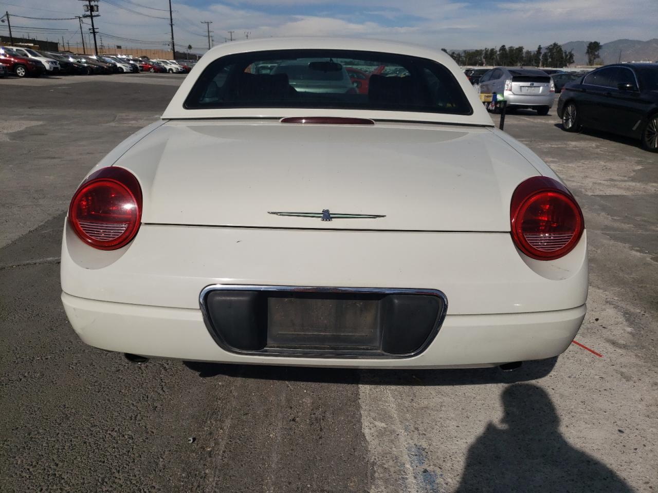 1fahp60a62y126030 1FAHP60A62Y126030 2002 Ford Thunderbird