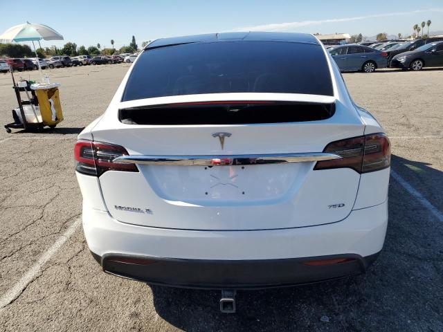 5YJXCBE22JF102477 Tesla MODEL X