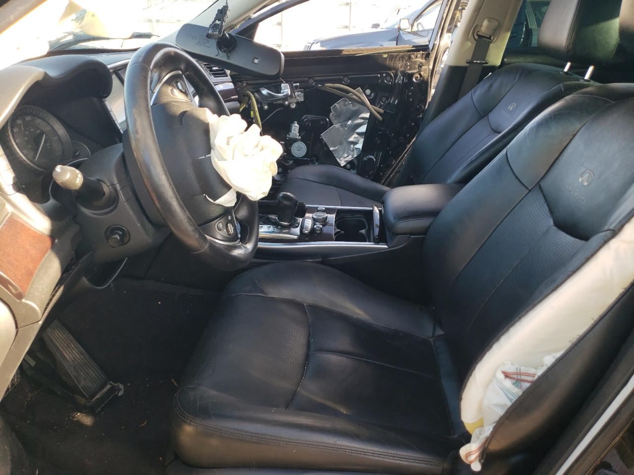 jn1by1ar8em320495 JN1BY1AR8EM320495 2014 Infiniti Q70 3.7