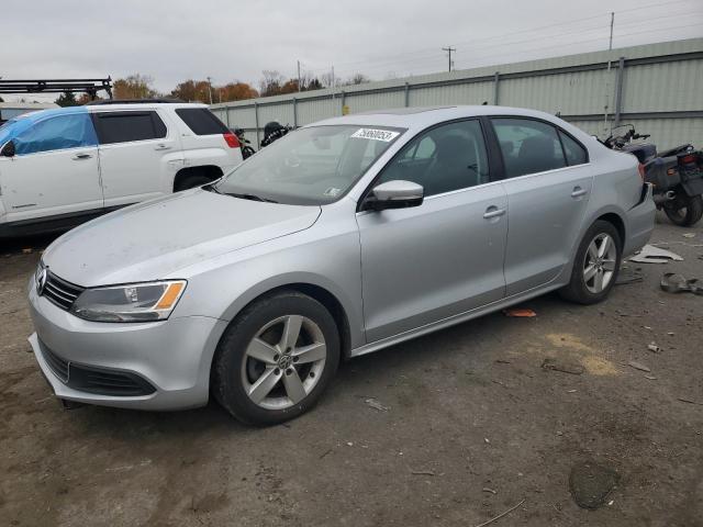 AUDI-A4-WAUENAF46JA180875