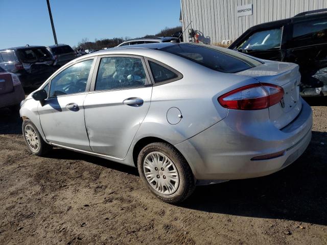  FORD FIESTA 2016 Сріблястий