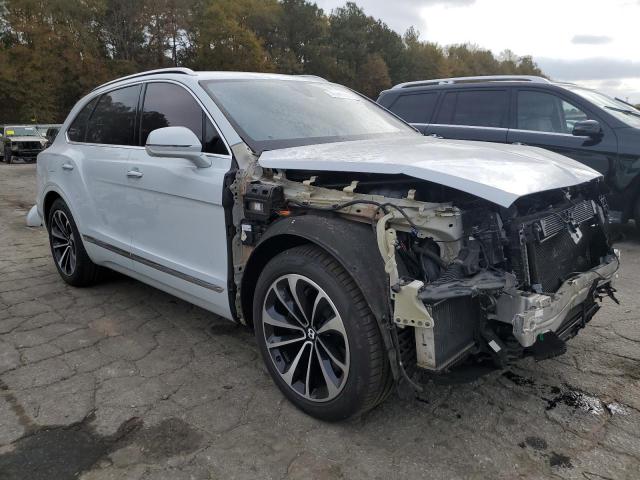 VIN SJAAC2ZV8HC015881 2017 Bentley Bentayga no.4