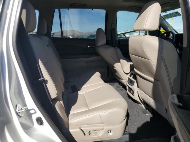 2017 HONDA PILOT TOUR - 5FNYF6H99HB035088