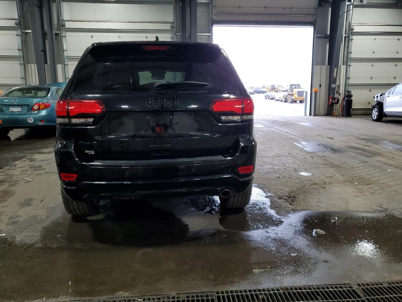 2018 Jeep Grand Cherokee Laredo vin: 1C4RJFAG0JC302911