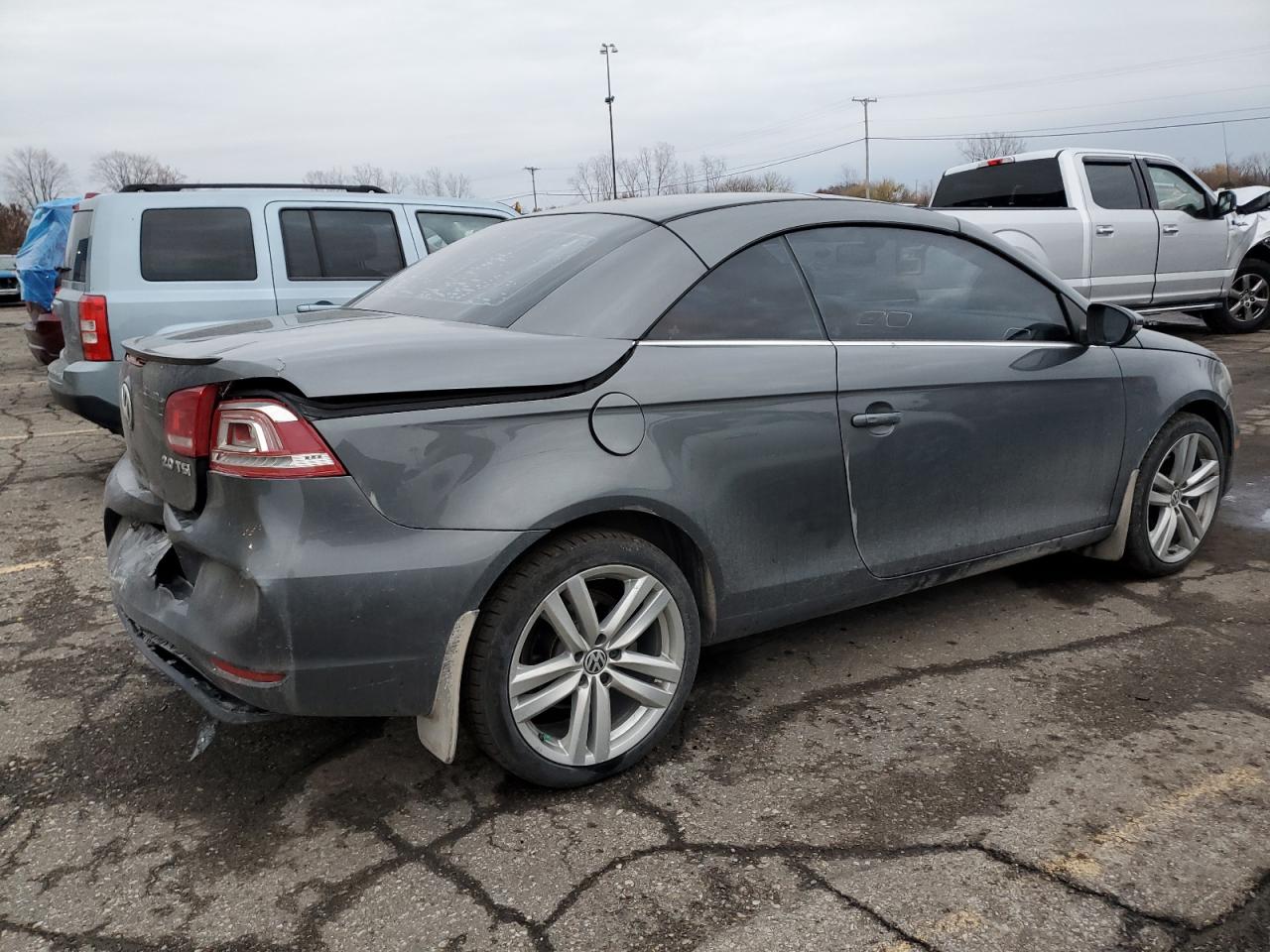 2012 Volkswagen Eos Lux vin: WVWFW7AH4CV016456