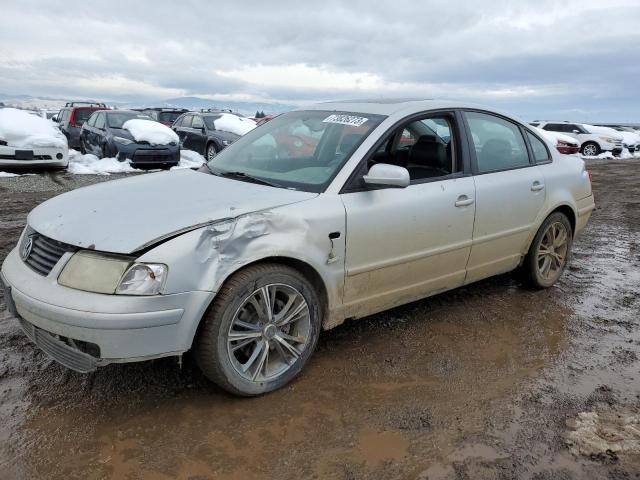 Lot #2339226729 2001 VOLKSWAGEN PASSAT GLX salvage car