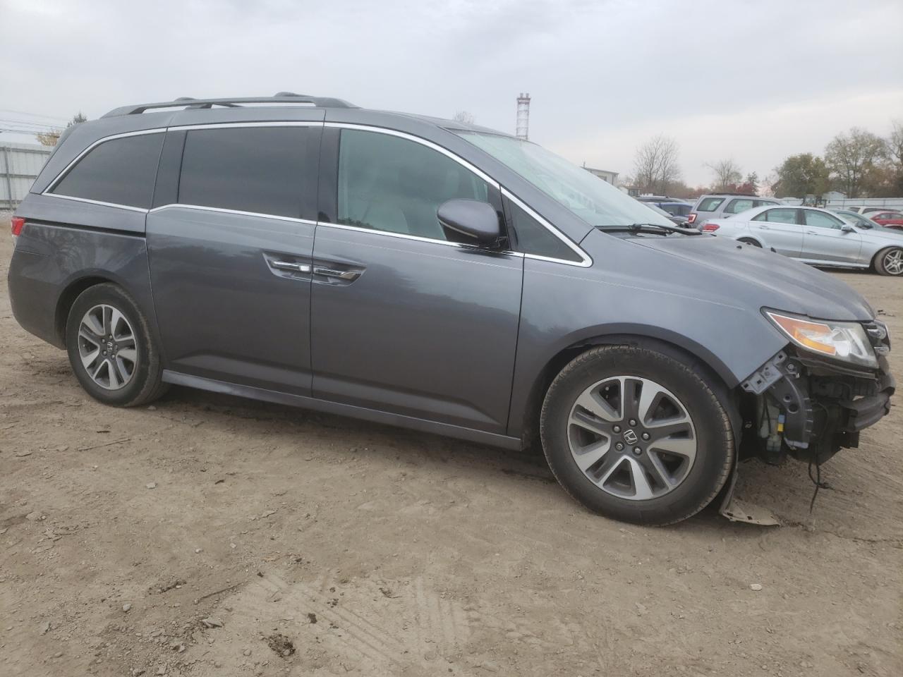 2014 Honda Odyssey Touring vin: 5FNRL5H91EB040028