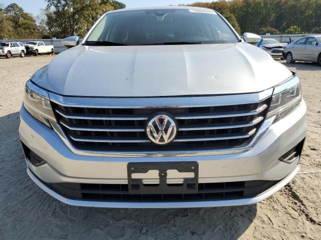  VOLKSWAGEN PASSAT 2020 Серебристый