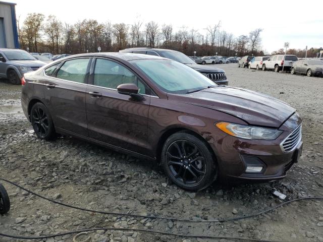 3FA6P0HD2KR160063 Ford Fusion SE 4