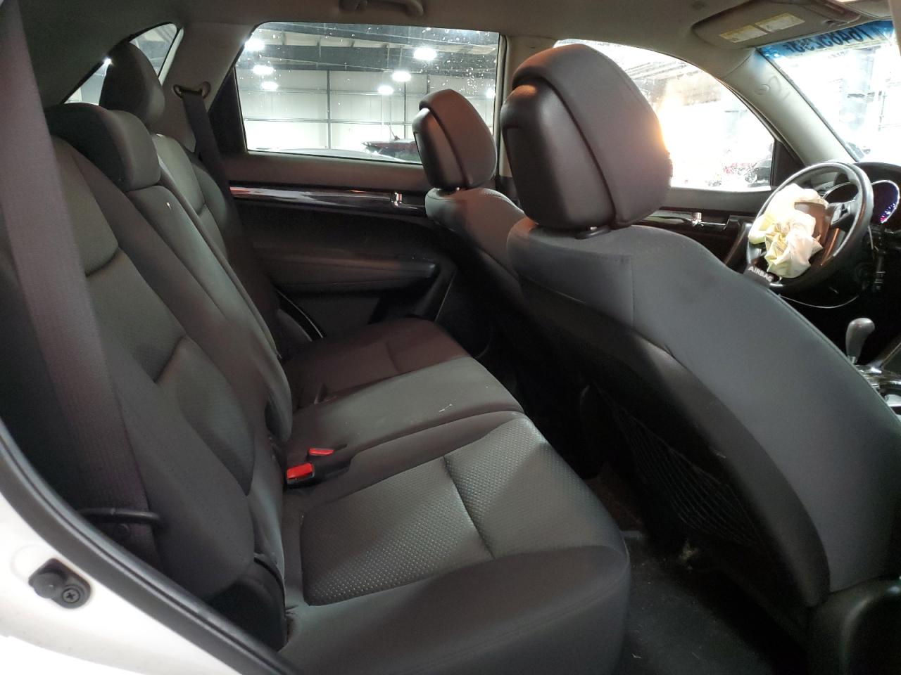 5XYKTCA63CG252313 2012 Kia Sorento Base