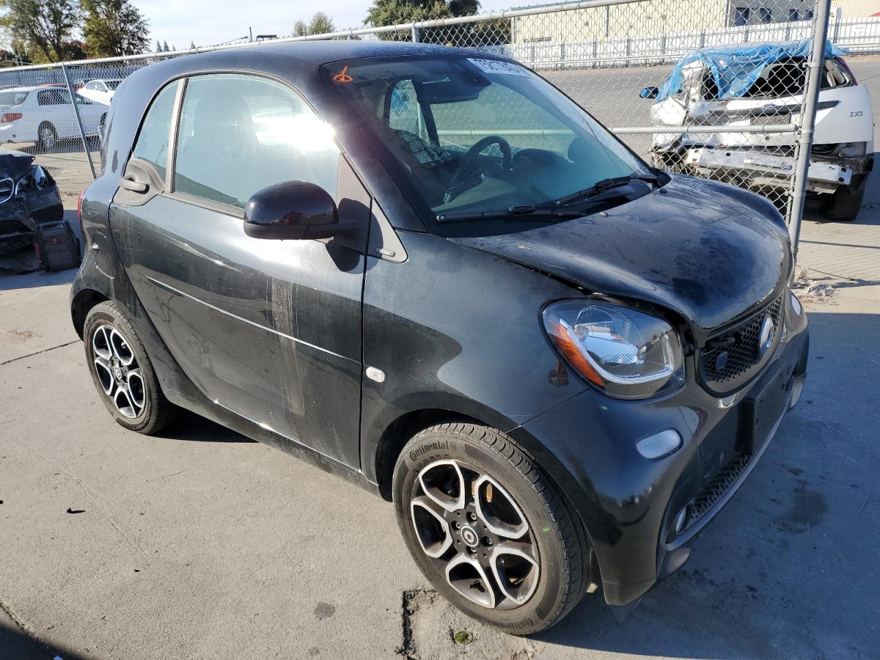 WMEFJ9BAXJK320290 2018 Smart Fortwo