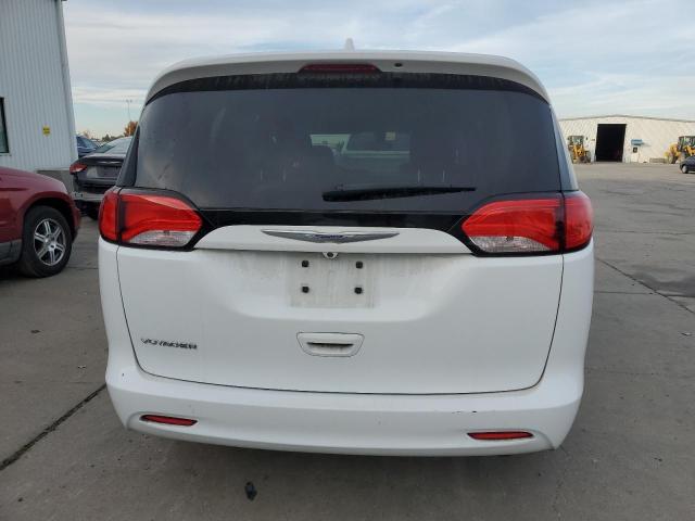 2C4RC1CG1LR136581 Chrysler Minivan VOYAGER LX 6