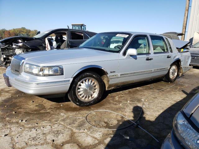 1997 Lincoln Town Car Signature