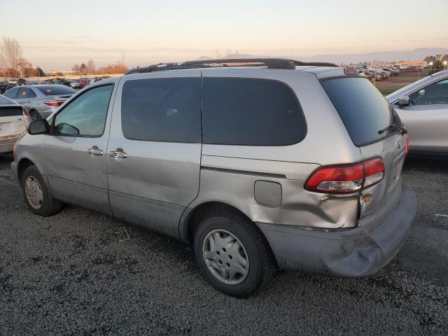 2002 Toyota Sienna Le VIN: 4T3ZF13C22U486939 Lot: 77589003