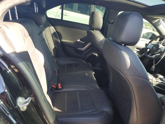 WDD3G4EB3KW026396 Mercedes-Benz A 220