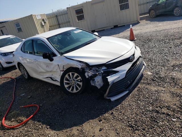  TOYOTA CAMRY 2022 Білий