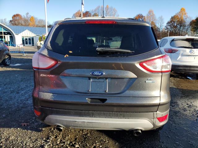 1FMCU9GX8FUA85983 Ford ESCAPE SE