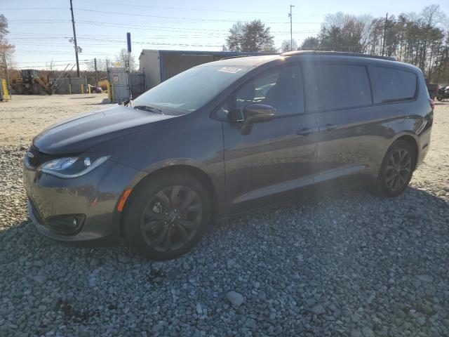 2C4RC1GG7JR358324 2018 CHRYSLER PACIFICA, photo no. 1