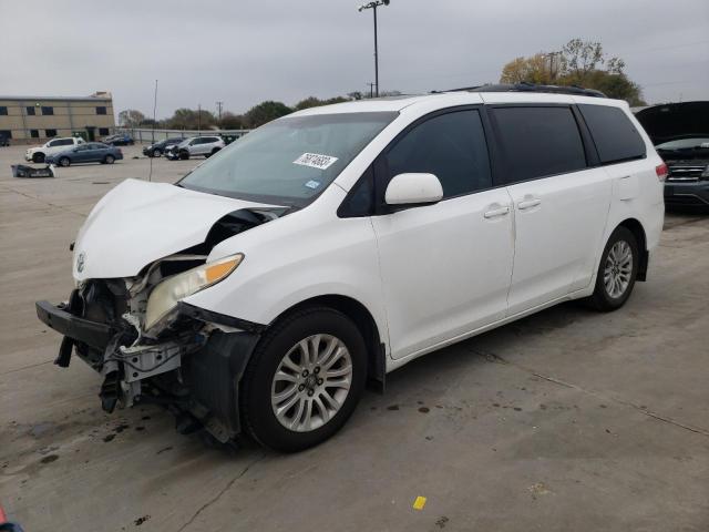 2013 Toyota Sienna XLE