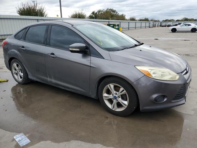 1FADP3F2XEL137949 Ford FOCUS SE