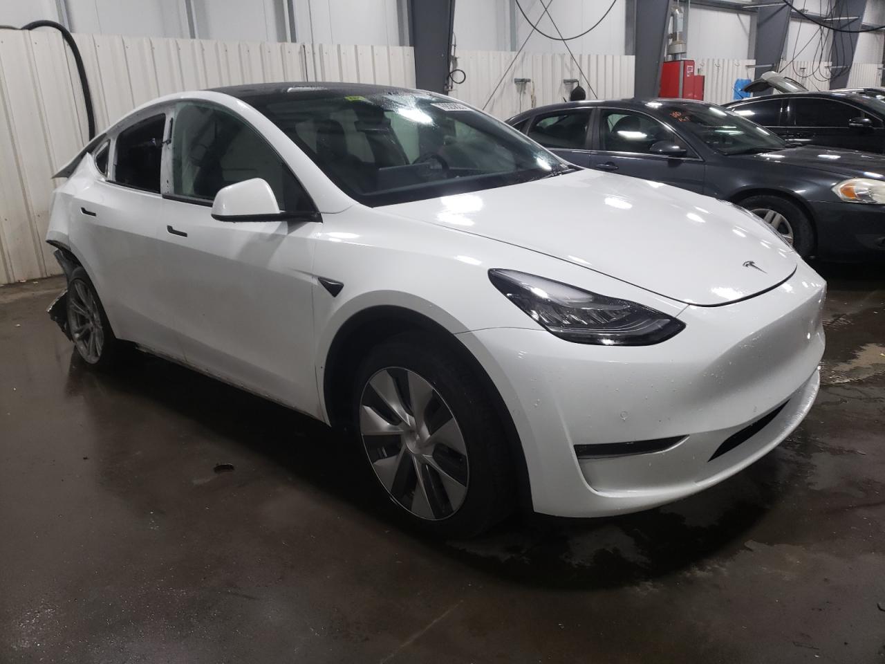 2021 Tesla Model Y vin: 5YJYGDEE0MF099789