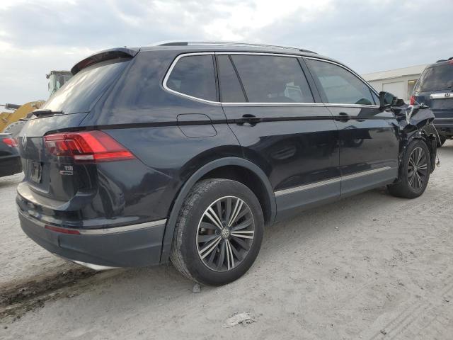 3VV2B7AX4JM019609 | 2018 Volkswagen tiguan se