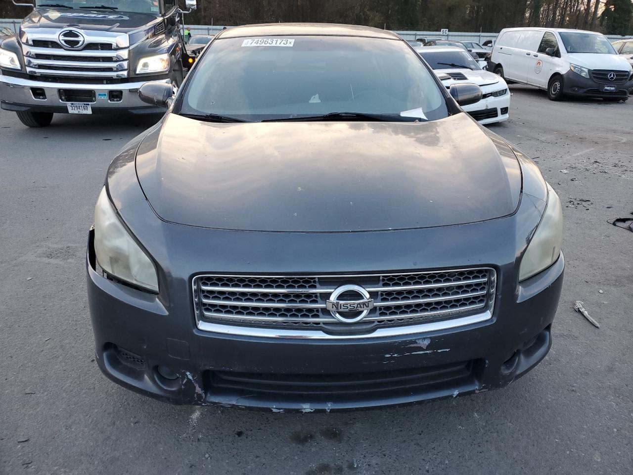 1n4aa5ap1bc833453 1N4AA5AP1BC833453 2011 Nissan Maxima S