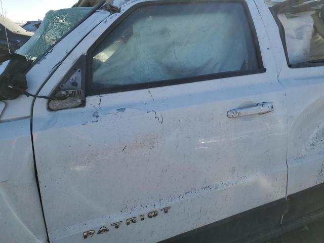 1C4NJRFB0GD557512 Jeep Patriot Latitude